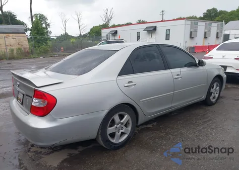 2004 Toyota Camry Se z USA, uszkodzony, nr VIN 4T1BE32K14U841524